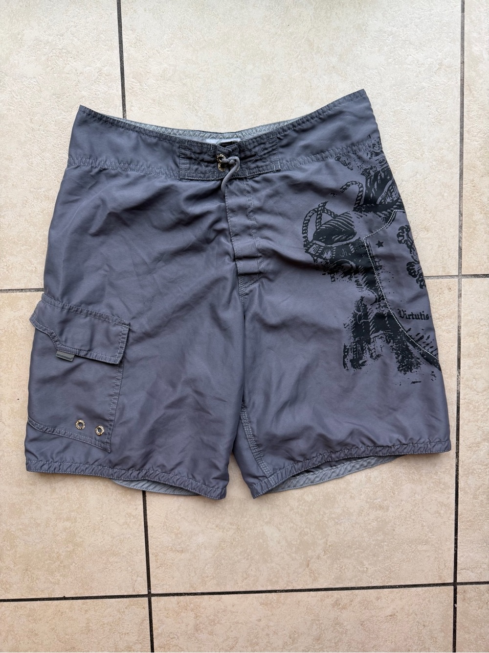 Mossimo Men's Gray Board Shorts Swim Trunks Size 34 Graphic Print Drawstring